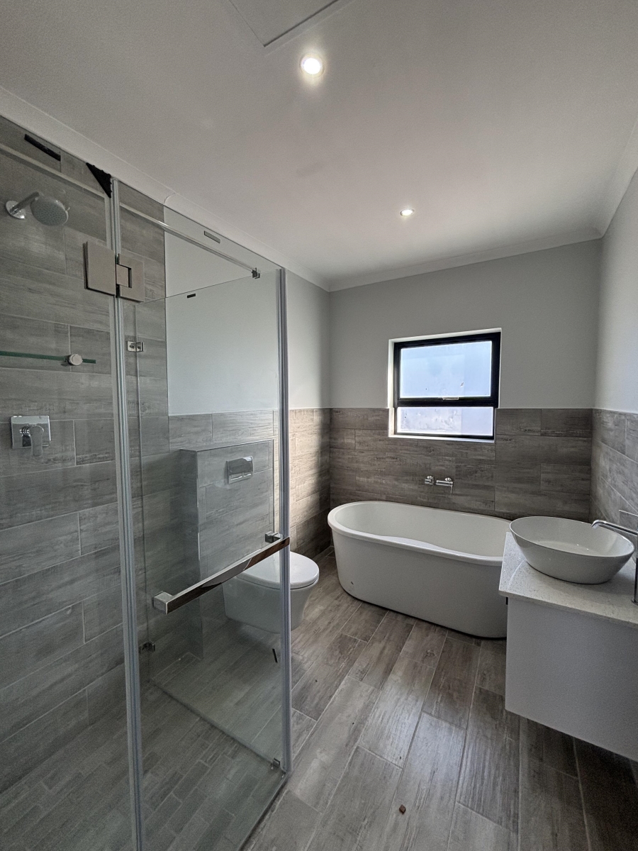 4 Bedroom Property for Sale in Sandown Western Cape
